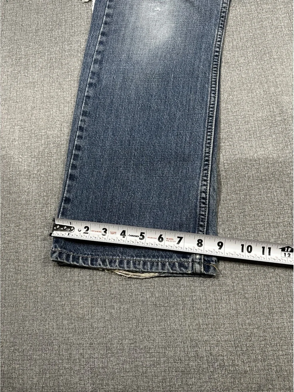 Levi’s 514 Slim Straight Jeans Men’s 34x28 Blue Distressed Knee Cotton Denim